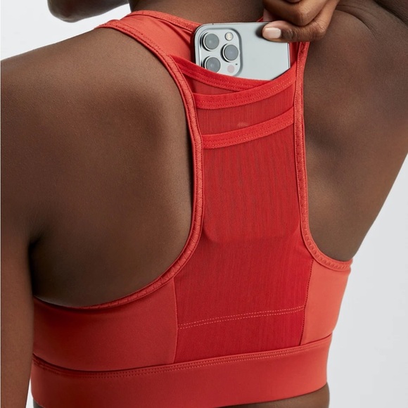 Trinity Motion365® Set - Sports Bra and High Waisted Leggings - Picture 2 of 6